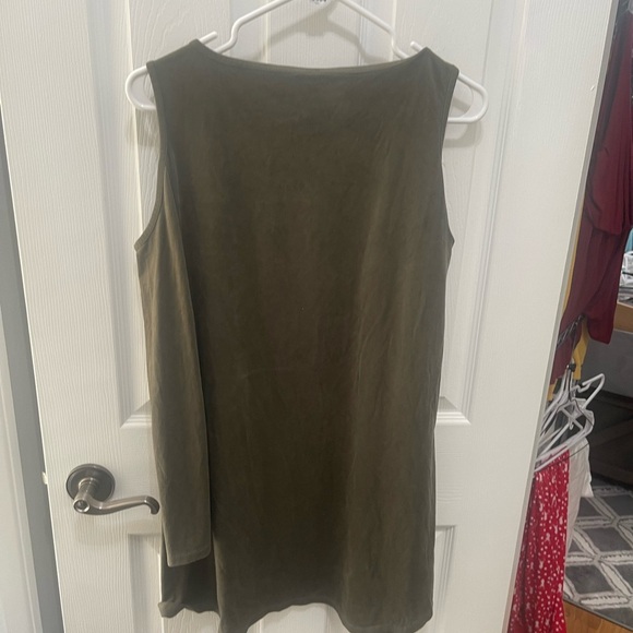 Pixi and ivy top small green cold shoulder - Picture 9 of 15